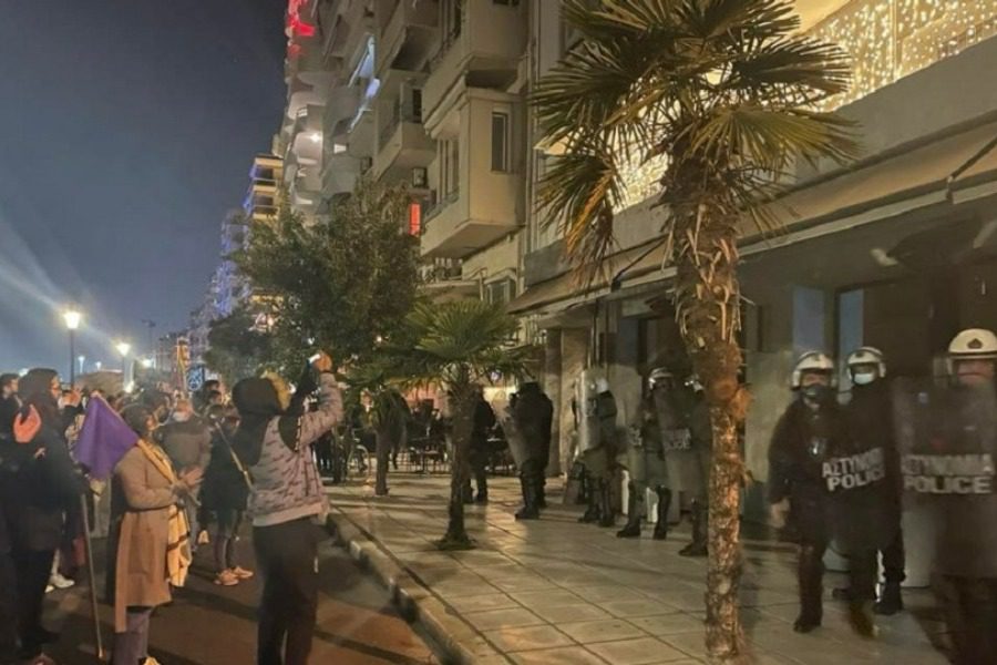 Συνθήματα για την 24χρονη Γεωργία στη Θεσσαλονίκη εν μέσω θρίλερ για τις τοξικολογικές