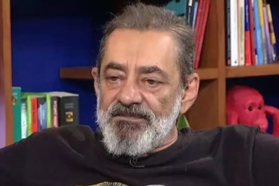 Αντώνης Καφετζόπουλος: Ανανέωνα κάθε χρόνο την άδεια παραμονής αλλοδαπού