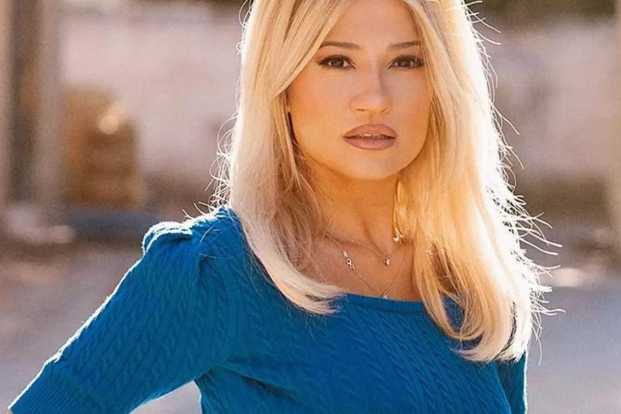 Φαίη Σκορδά: Το… αποκαλυπτικό μαγιό της ανεβάζει τη θερμοκρασία