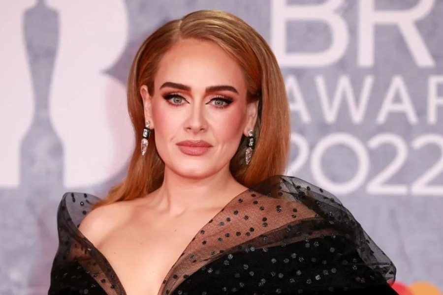 Adele: Η σουίτα που μένει η τραγουδίστρια για τις συναυλίες της κοστίζει 30.000 δολάρια τη βραδιά