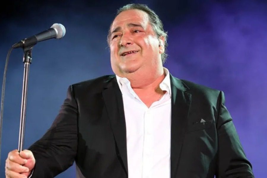 Βασίλης Καρράς: Πήρε εξιτήριο και πήγε σε ψαροταβέρνα