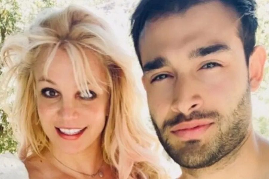 Βritney Spears: Τι έγινε όταν ο αρραβωνιαστικός της βρήκε φωτογραφία του Μπραντ Πιτ στα πράγματά της