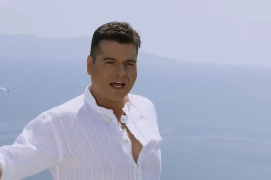 Θλίψη: Στο νοσοκομείο γνωστός τραγουδιστής ‑ Έκκληση για αίμα