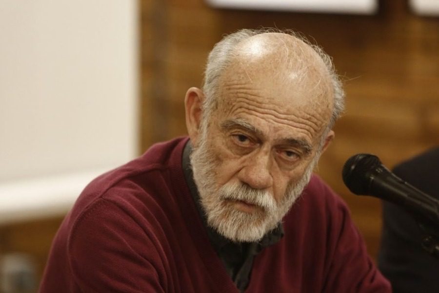 «Η Αλίκη Βουγιουκλάκη άνοιξε το κιμονό και μου έδειξε το στήθος της»