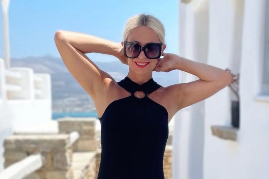Χωρίς ρούχα έμεινε η Μαρία Μπακοδήμου για να σωθεί από τον καύσωνα