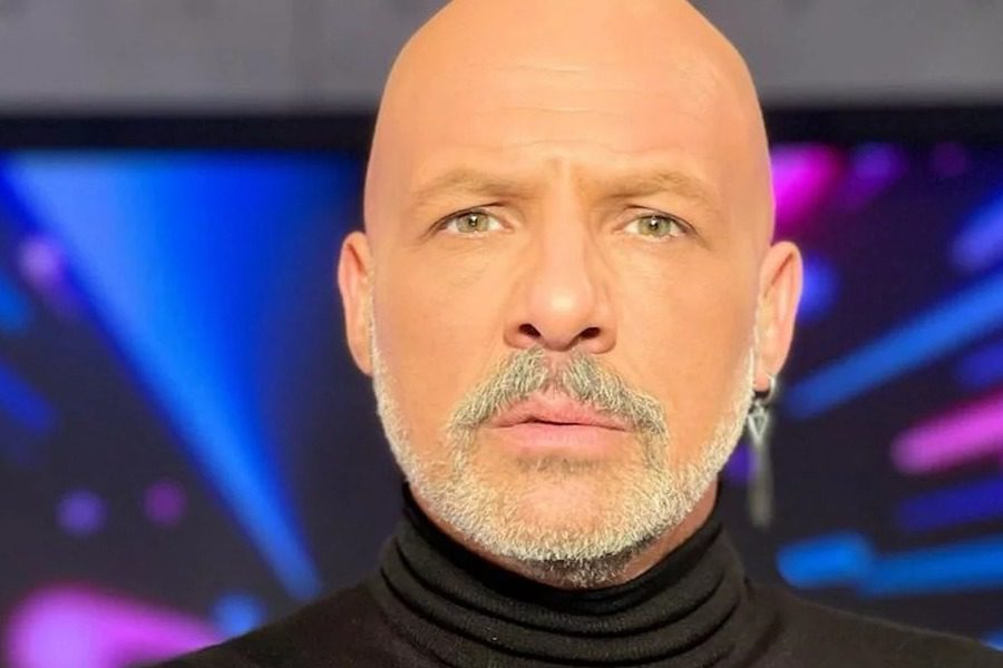 Θετικός στον κορωνοϊό ο Νίκος Μουτσινάς