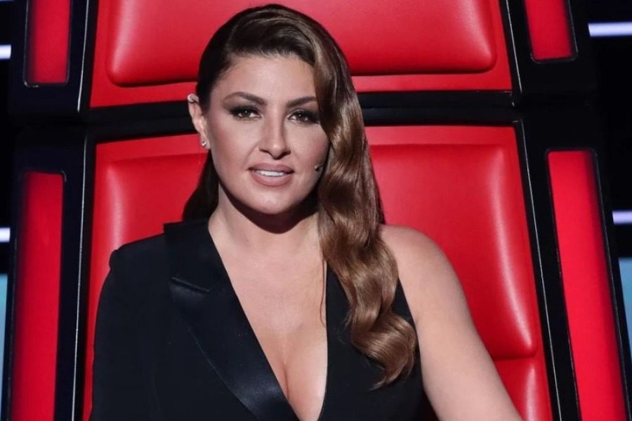 Έλενα Παπαρίζου: «Κάνω baby botox γιατί ο νόμος της φύσης είναι όλα να πηγαίνουν προς τα κάτω»