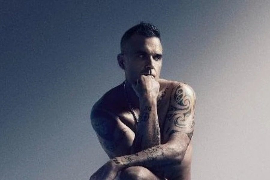 Γuμνός σε φωτογράφιση ο Robbie Williams αλλά το σώμα του δεν είναι έτσι στην πραγματικότητα