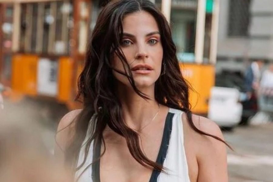 Χριστίνα Μπόμπα: Φόρεσε το μπικίνι της και καλωσόρισε το καλοκαίρι
