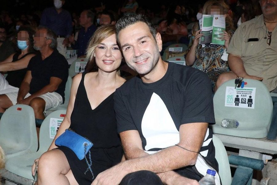 O Tάσος Ιορδανίδης με τη μητέρα του και την σύζυγό του, Θάλεια Ματίκα