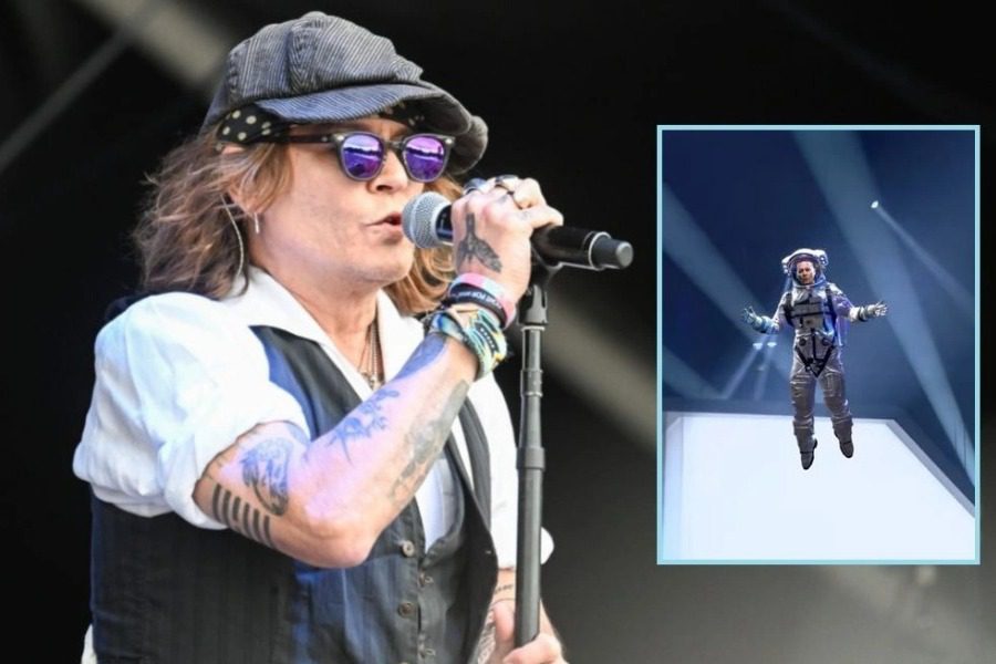Ο Johnny Depp εμφανίστηκε στα βραβεία του MTV για 11 δευτερόλεπτα ντυμένος αστροναύτης