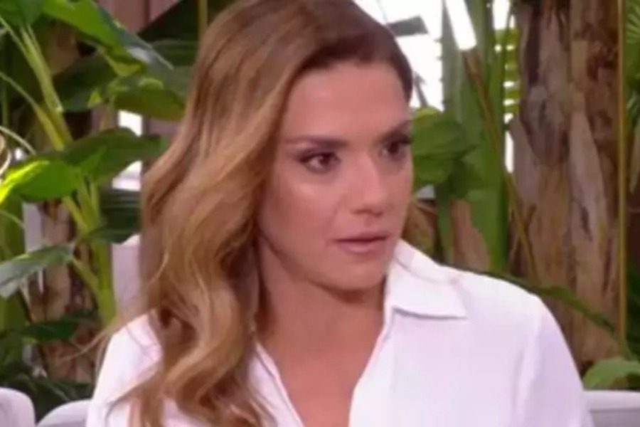 Η Βάσω Λασκαράκη ξεσπά για τη Ρούλα Πισπιρίγκου: «Τότε έχει χαθεί η μπάλα»