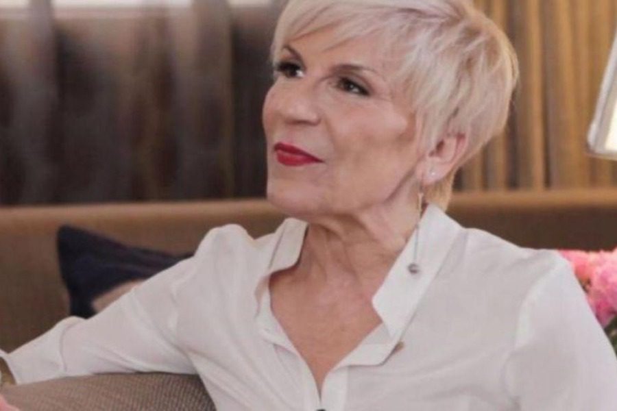 Συγκλονίζει η Χρύσα Ρώπα: «Η γειτόνισσα μου είπε ποιοι ήταν οι φυσικοί μου γονείς»