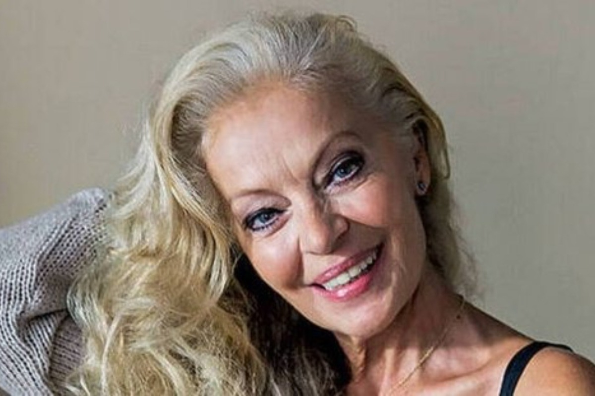 Μαρία Αλιφέρη: Έτσι είναι σήμερα στα 73, η ομορφότερη γυναίκα του `80 ‑ Παραμένει γοητευτική
