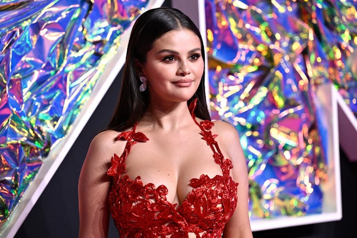 Προκάλεσε αντιδράσεις η Selena Gomez όταν έγραψε «μια ανάρτηση δεν θα αλλάξει τον κόσμο» για τον πόλεμο στο Ισραήλ