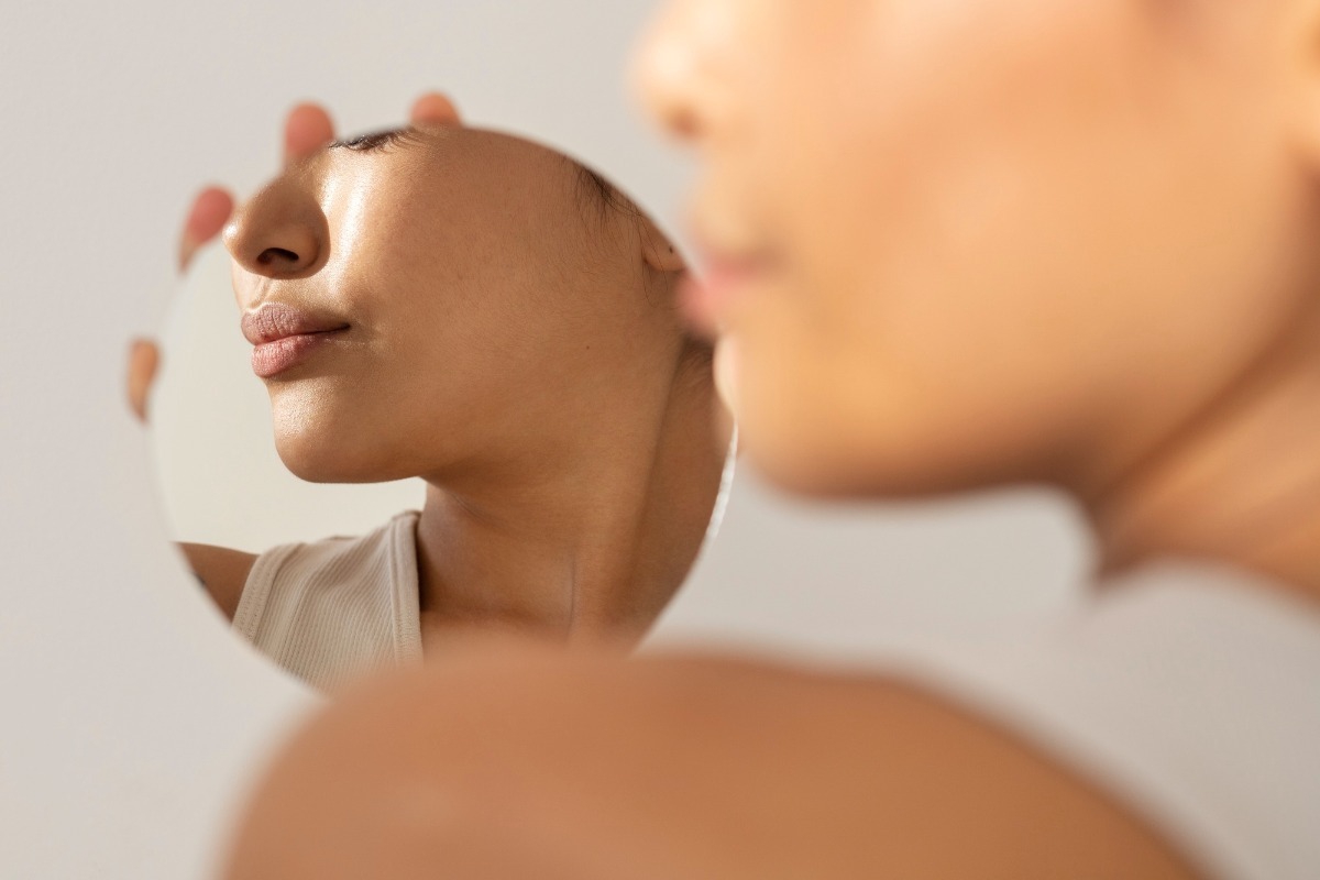 Glass skin vs. Honey skin: ποιο trend ταιριάζει καλύτερα στη δική σου επιδερμίδα;