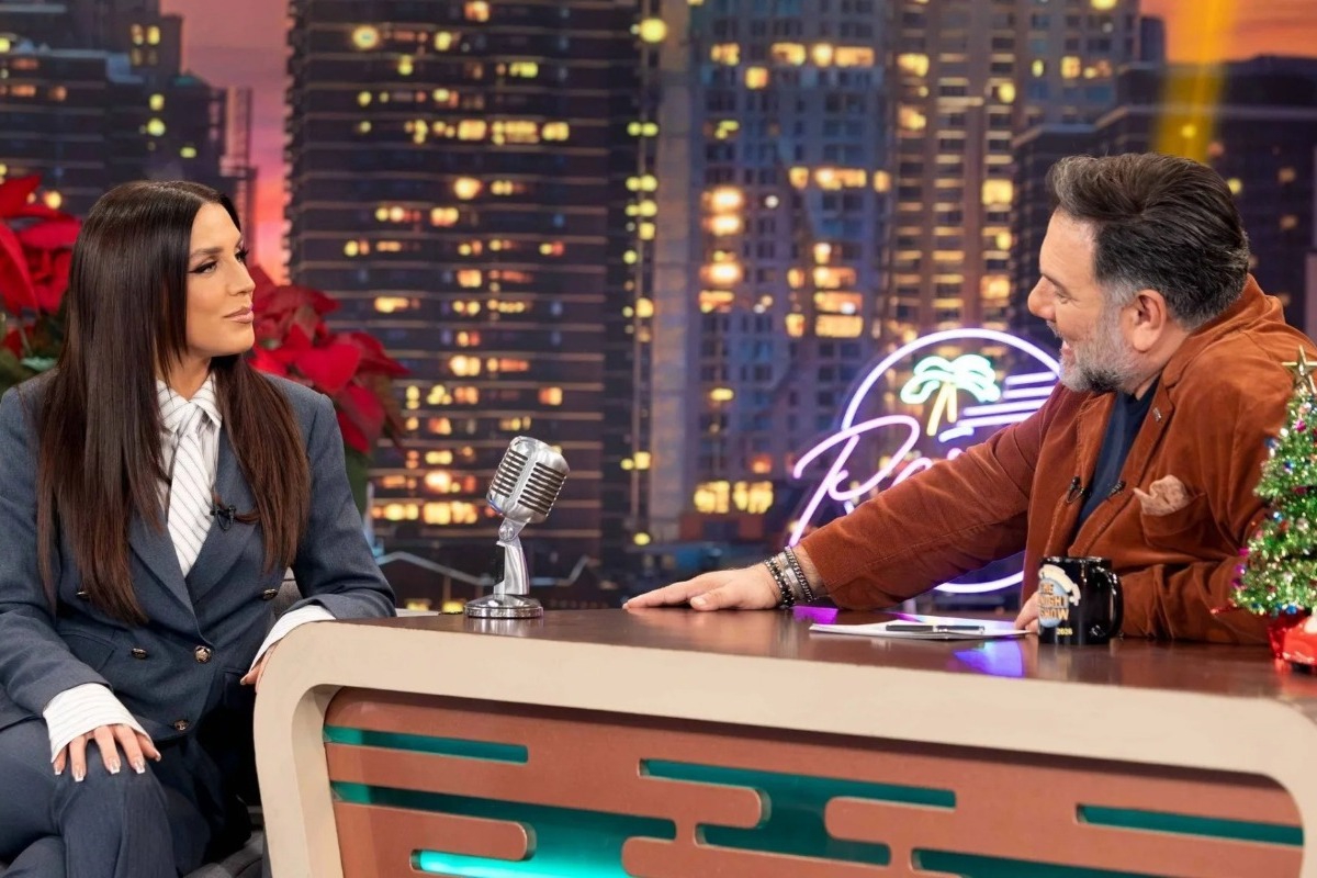 Ιουλία Καλλιμάνη για το επεισόδιο στα μπουζούκια: «Στενοχωρήθηκα… Πήγα και εξομολογήθηκα»