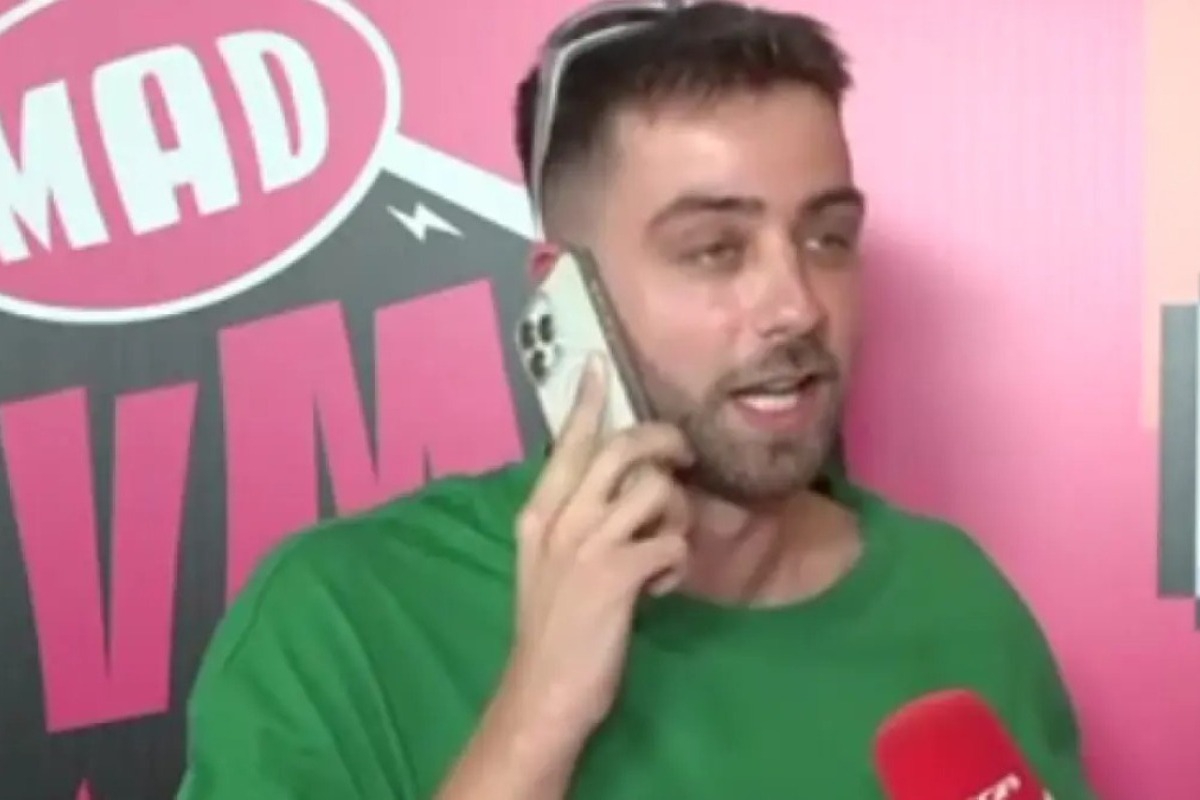 Ενταση στον «αέρα» με τον Fipster: «Δεν μιλάω στο τηλέφωνο με ανθρώπους που με λένε ζώο»