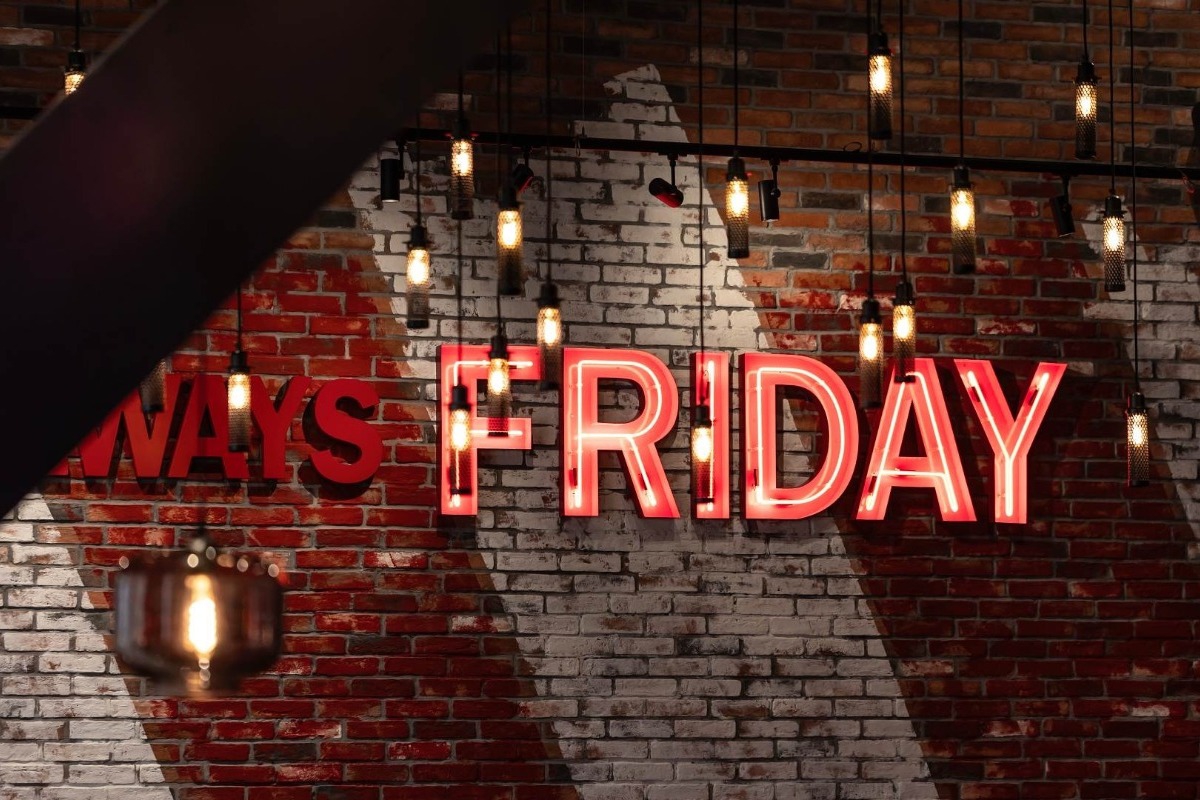 The Loft at Tgi Fridays Καπνικαρέας: ο απόλυτος προορισμός της πόλης για ζωντανή ψυχαγωγία