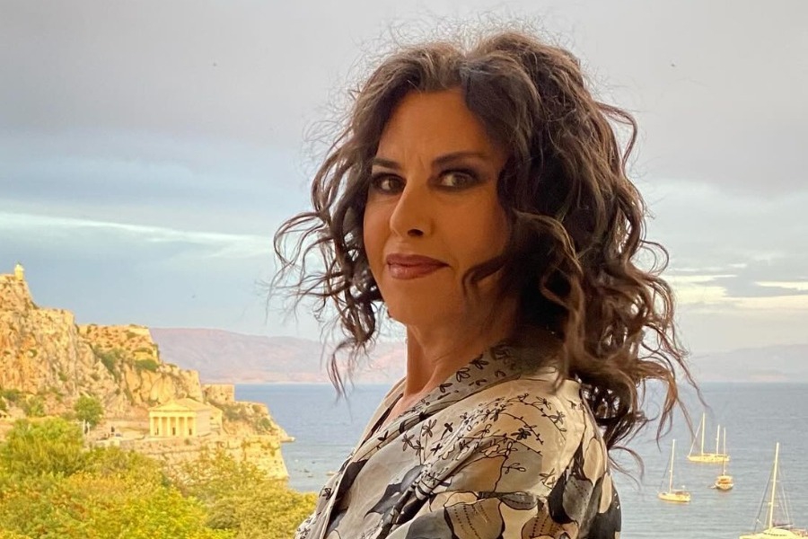 Ελευθερία Αρβανιτάκη: Ακυρώνει όλες τις καλοκαιρινές της συναυλίες