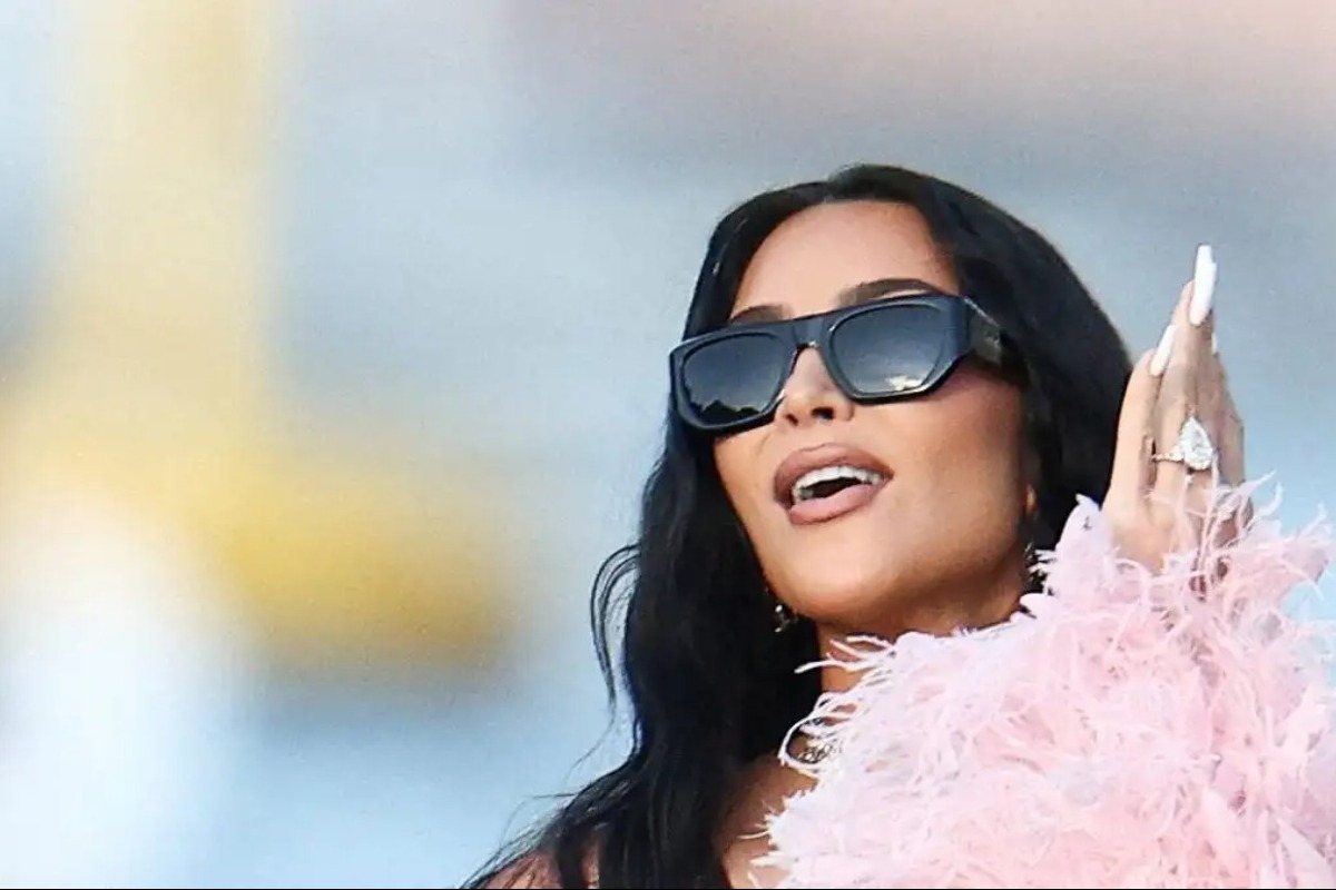 Η Κιμ Καρντάσιαν κόπηκε στις εξετάσεις του δικηγορικού συλλόγου και τα «έβαλε» με τα μέντιουμ