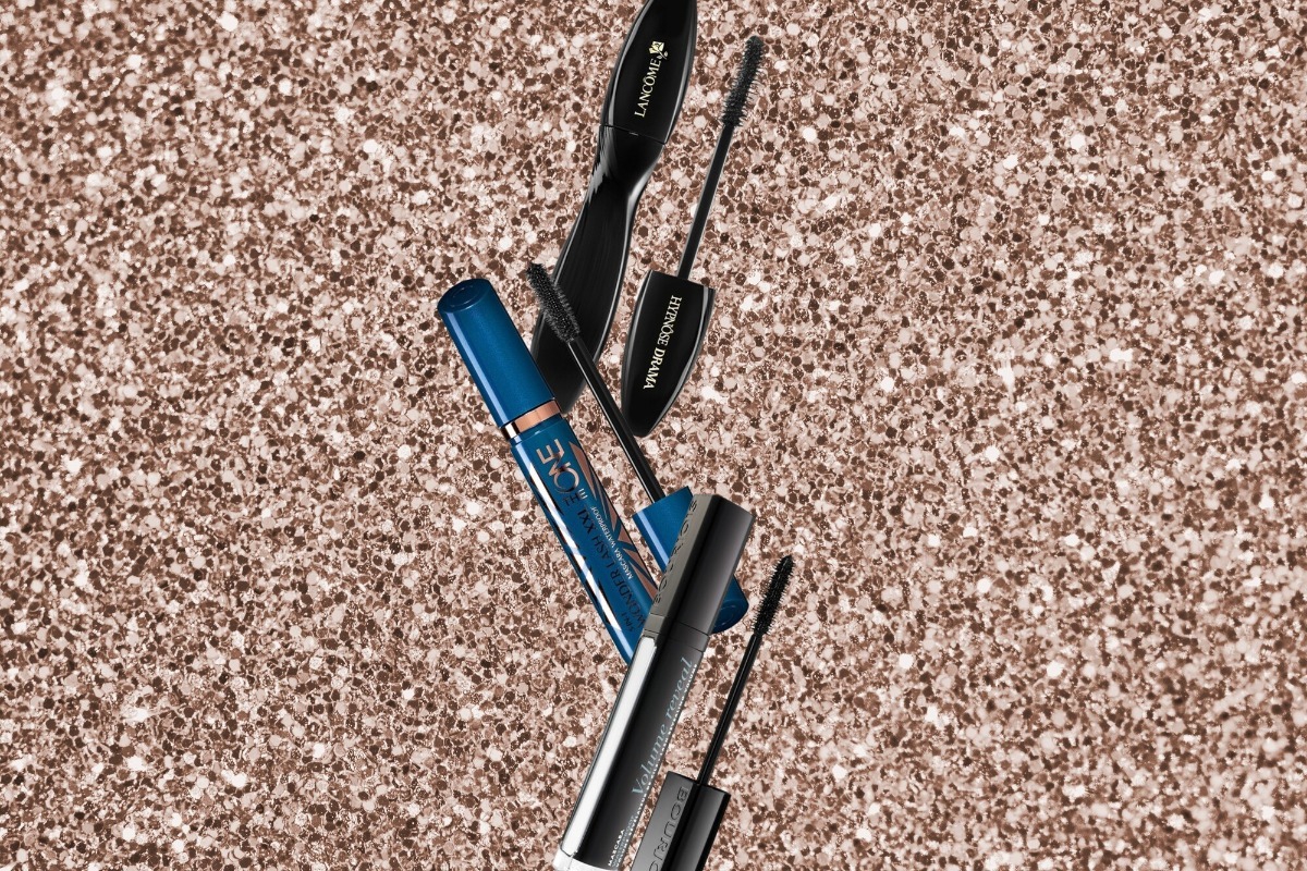 Mascara για καύσωνα, θάλασσα και ιδρώτα – οι 5 που αξίζουν κάθε ευρώ