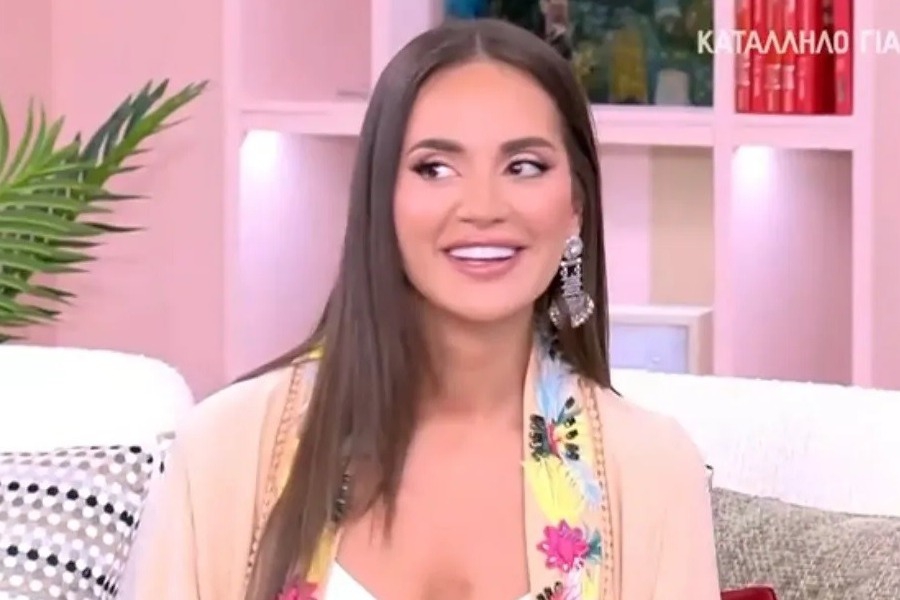 Ρία Ελληνίδου: «Σταμάτησε το γλέντι και φύγαμε απ’ την πίσω πόρτα»