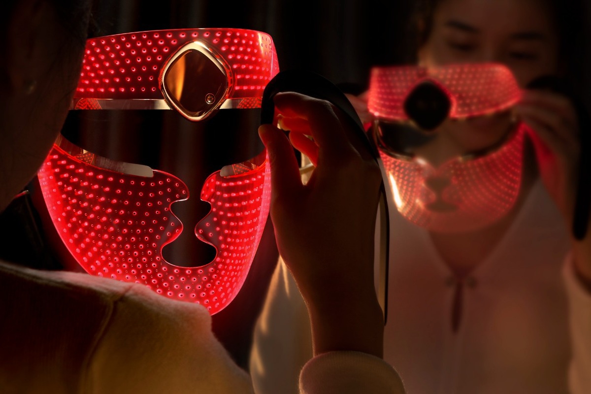 Η FOREO και η FAQ™ Swiss αποκαλύπτουν το μέλλον της ομορφιάς