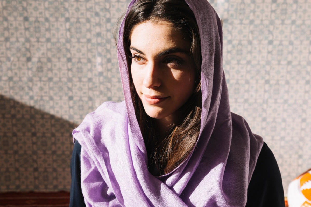 Γυναίκες στο Ιράν: Η μαντίλα πέφτει σιγά‑σιγά, αλλά τίποτα δεν αλλάζει