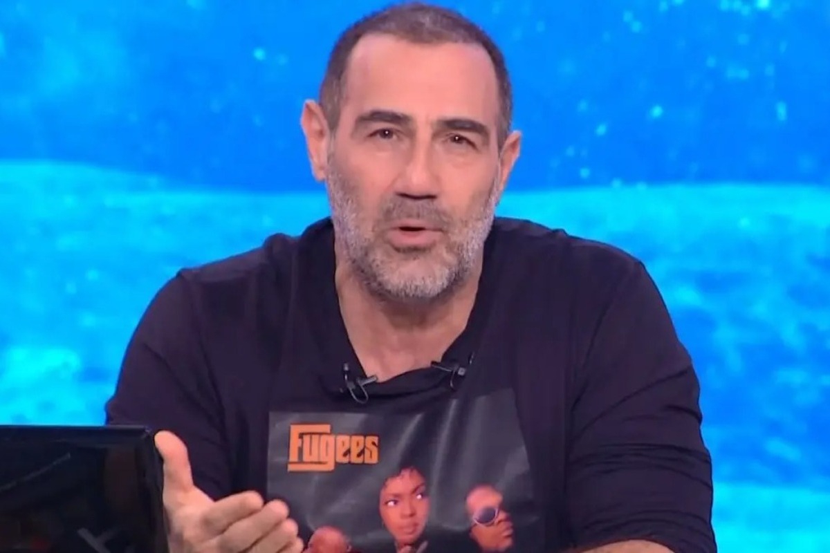 Αντώνης Κανάκης – Ξεσπά για τα Τέμπη: «Είναι στα τέτοια τους, δεν λειτουργεί τίποτα»