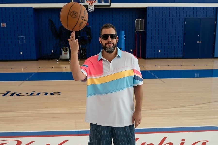 Ο Ανταμ Σάντλερ είναι ο πιο ακριβοπληρωμένος ηθοποιός του 2025: Ποιοι συμπληρώνουν τη δεκάδα στη λίστα Forbes