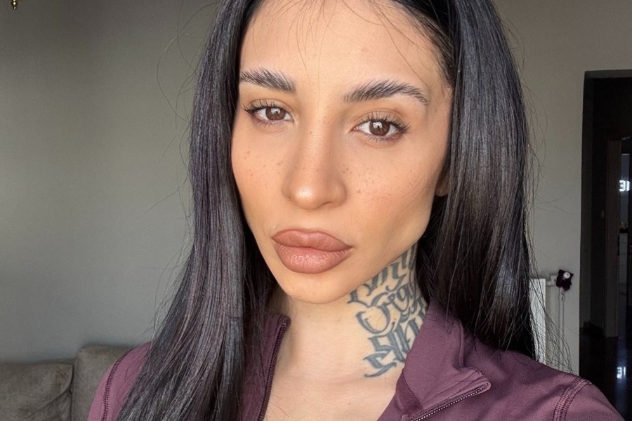 Η Dat Lilly για τον θάνατο των γονιών της: Η ζωή στο ίδρυμα και η ενηλικίωση