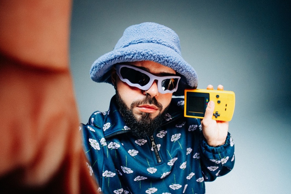 Σαρώνει το «Ferto» ‑ Έγινε διασκευή από Εσθονό ράπερ και ο Akylas «αντέδρασε»