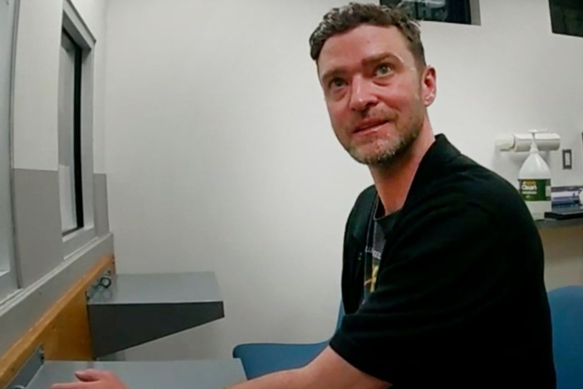 Νέο βίντεο από τη σύλληψη του Τζάστιν Τίμπερλεϊκ για οδήγηση υπό την επήρεια αλκοόλ το 2024