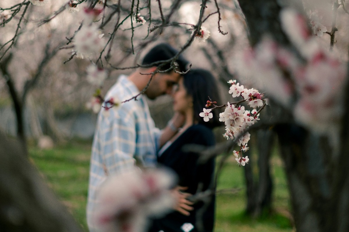 Τα 2 ζώδια που ανθίζουν την άνοιξη και ... ερωτεύονται χωρίς φρένα