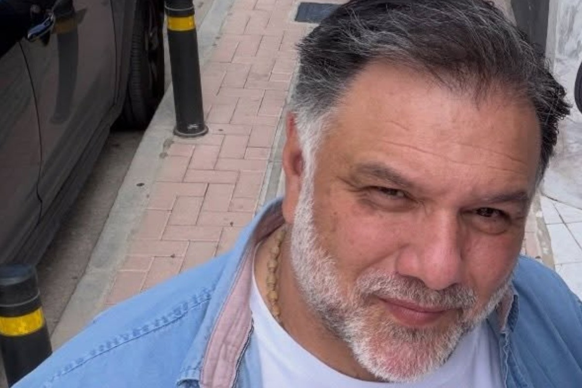 Στο νοσοκομείο εσπευσμένα ο Γρηγόρης Αρναούτογλου: «Κολικός νεφρού – ο χειρότερος πόνος της ζωής μου» (VIDEO)