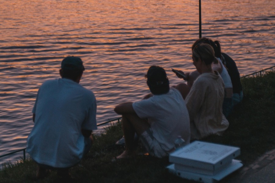 Τα ζώδια σήμερα 10/2: Η μέρα σε δοκιμάζει στην υπομονή
