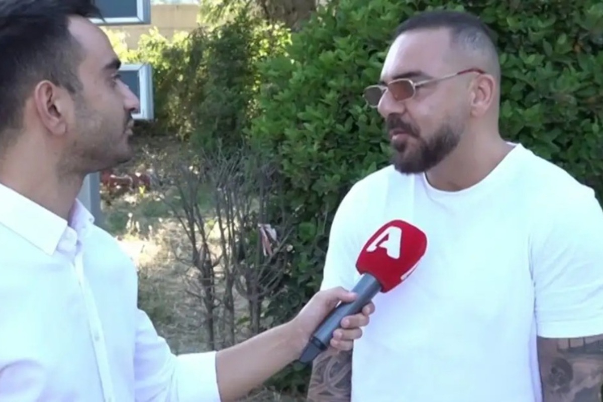 Τριαντάφυλλος: «Μήπως η Ελένη Χατζίδου να κοιτάξει λίγο την καριέρα της στο τραγούδι;»