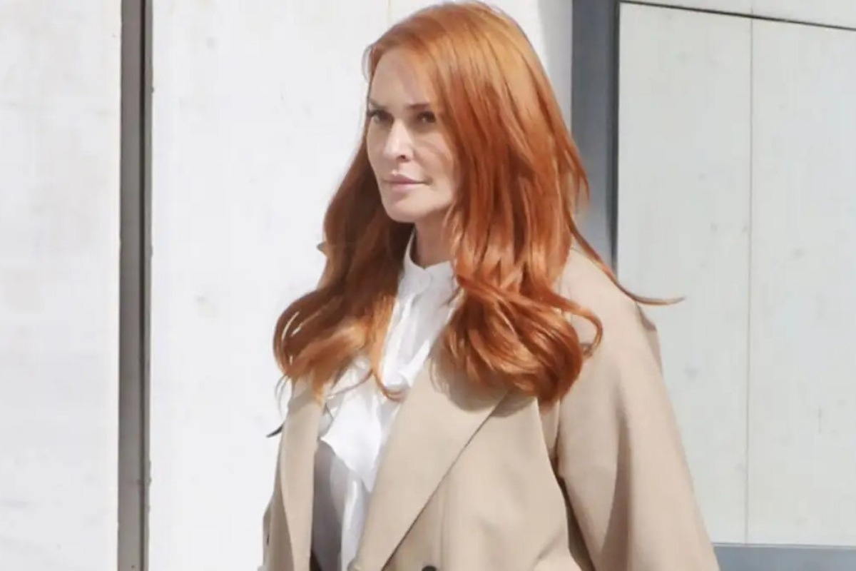 Σίσσυ Χρηστίδου για Ιωάννα Τούνη: « Ο καταδικασμένος προκαλεί αντί να σκύψει το κεφάλι»