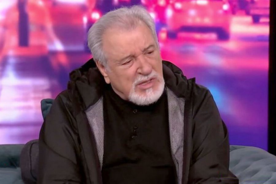 Τάσος Χαλκιάς για τον Πέτρο Φιλιππίδη: «Θα έπρεπε να είναι στο θέατρο»