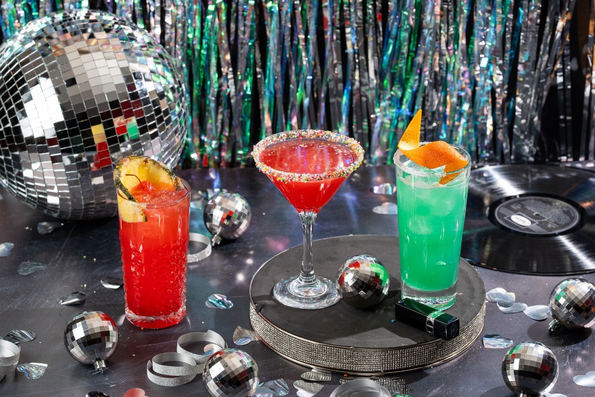 Friday Night Fever στα TGI FRIDAYS™