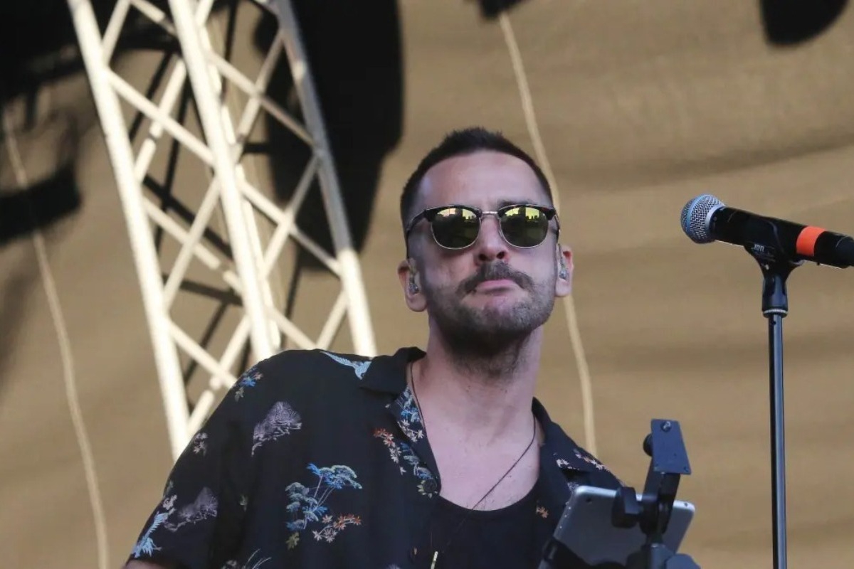 Τσακαλάκος για Eurovision: «Όταν με πήραν τηλέφωνο από την ΕΡΤ, η πεθερά μου άρχισε να με χτυπάει»