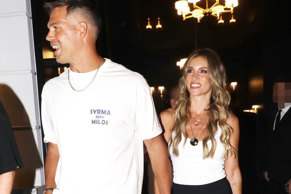 Αθηνά Οικονομάκου: Η πρώτη ανάρτηση για τον γάμο της με τον Μπρούνο Τσερέλα στην Πάρο