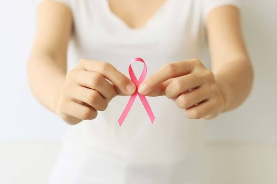Καρκίνος του μαστού: Τα σημάδια που δεν πρέπει να αγνοήσεις